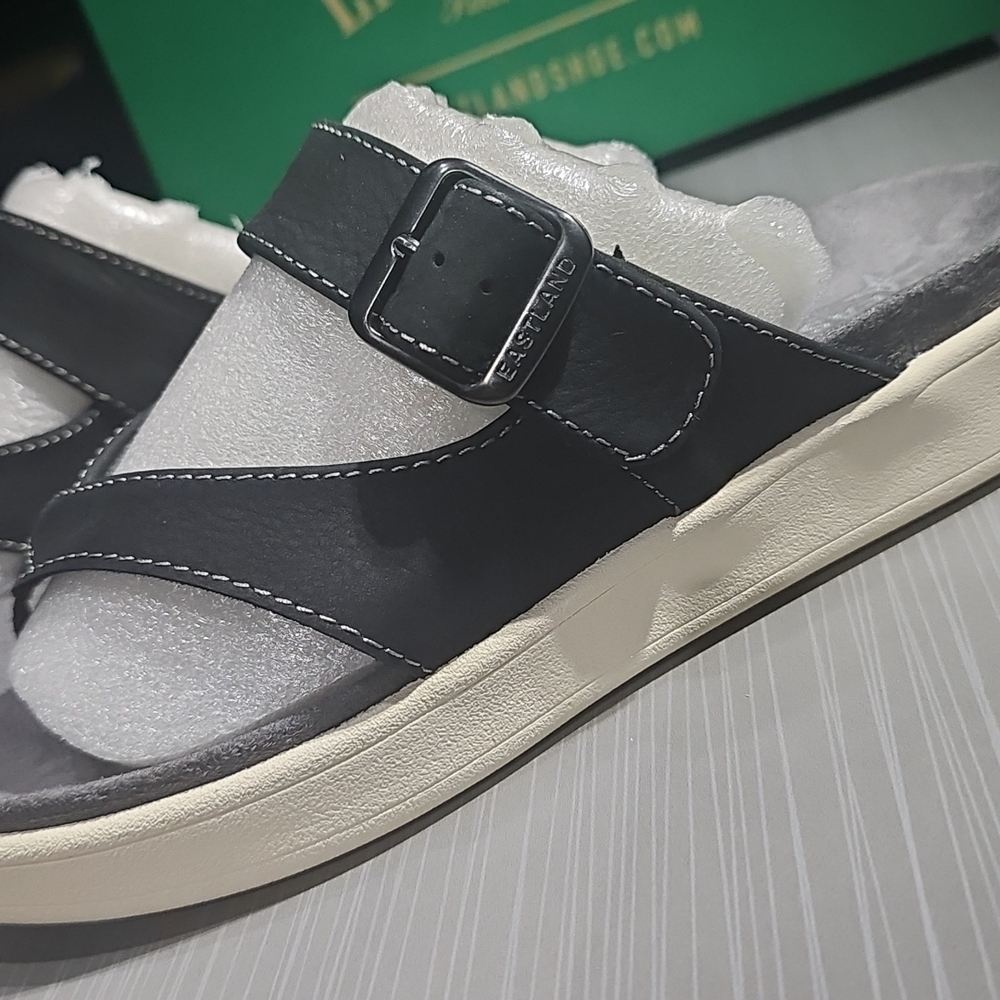 Eastland Commonwealth Women’s Sandals In Black Size 9 NEW In Box - Picture 10 of 12